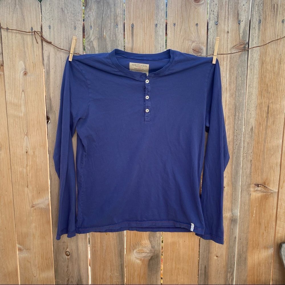 Abbot Main Venice Beach long sleeve blue top size medium